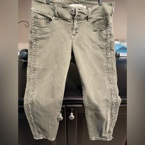 Torrid Extra Short crop size 14